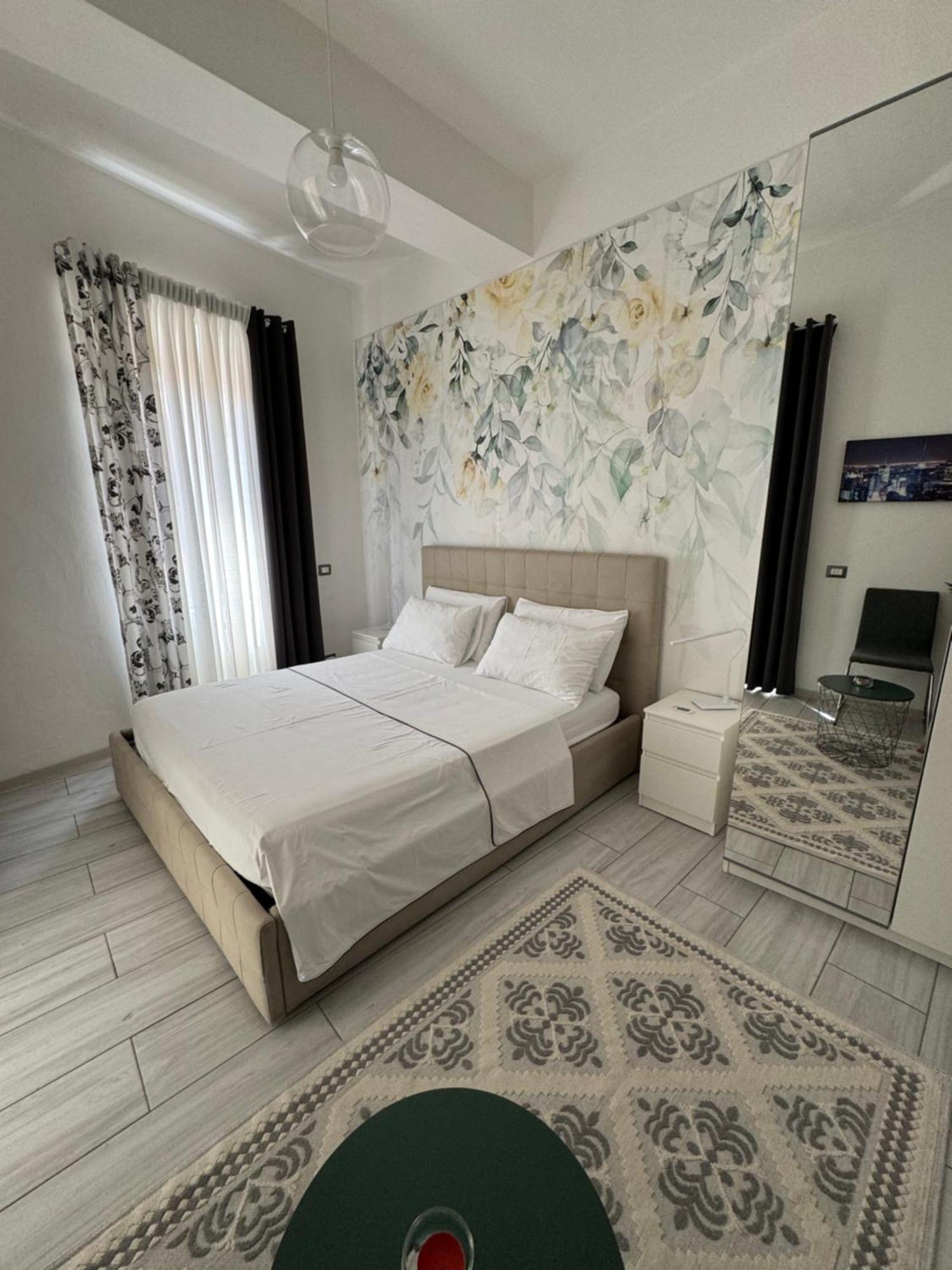 Casa L'Aquila Otel Como Dış mekan fotoğraf