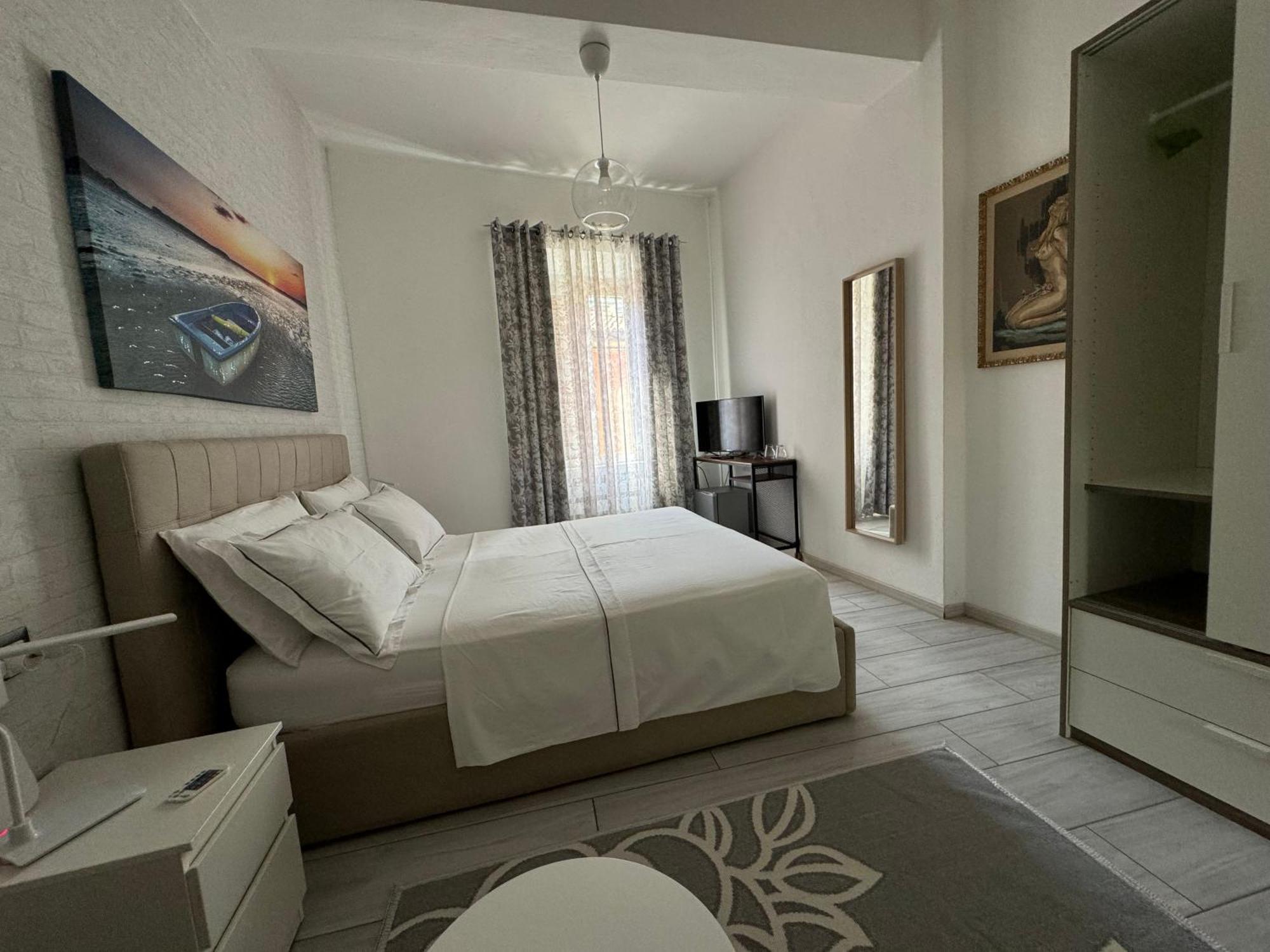 Casa L'Aquila Otel Como Dış mekan fotoğraf