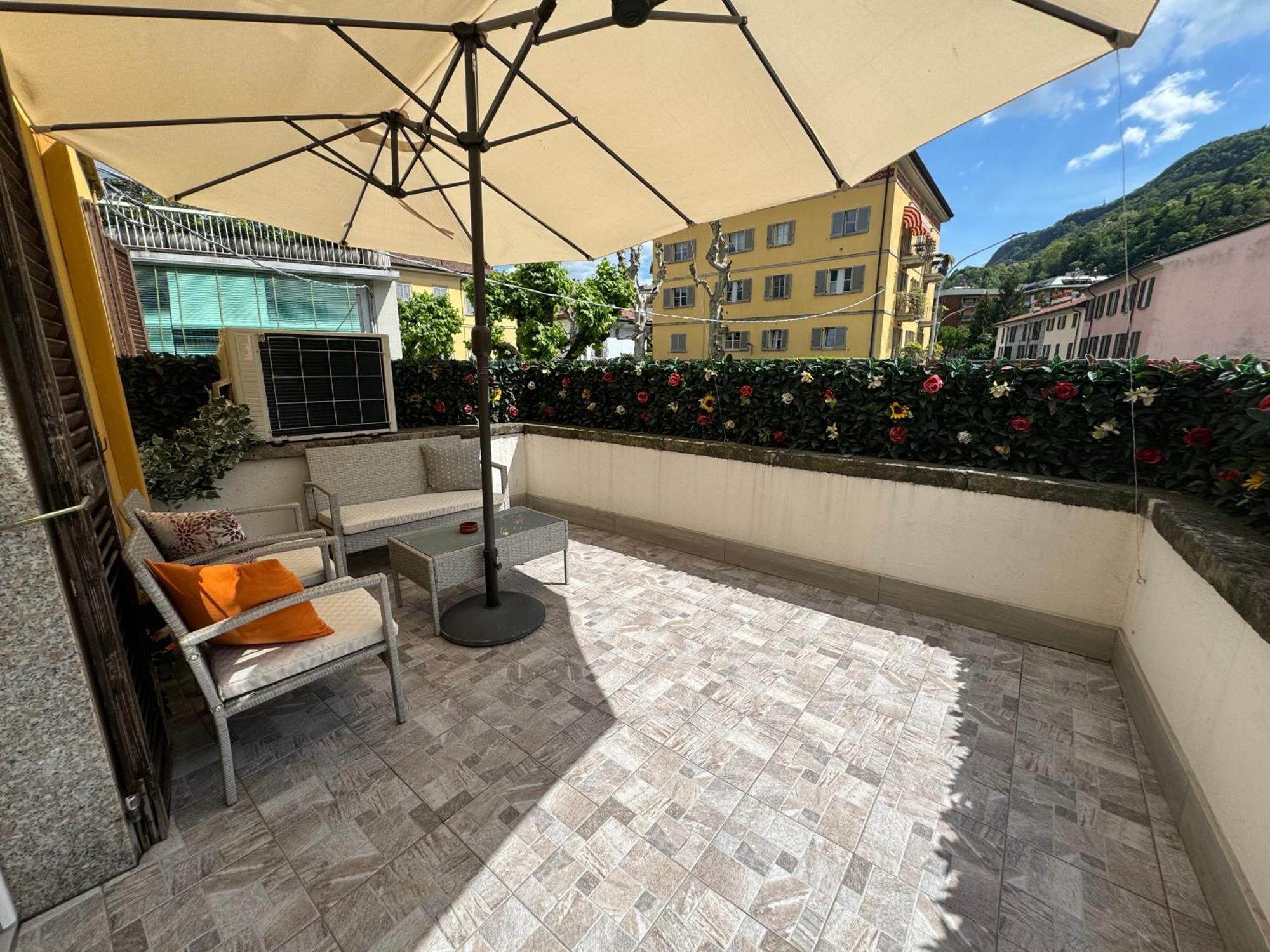 Casa L'Aquila Otel Como Dış mekan fotoğraf